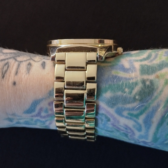 Time And Tru Gold Tone Faux Mother Of Pearl Unisex Watch - Picture 2 of 5